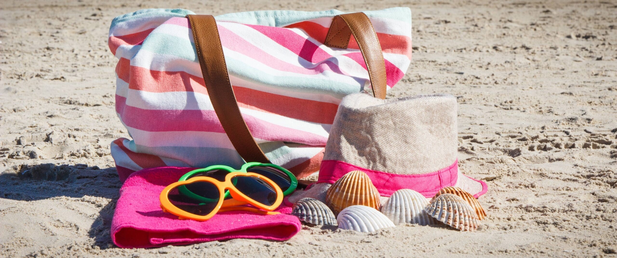 kit para ir a la playa con protector solar